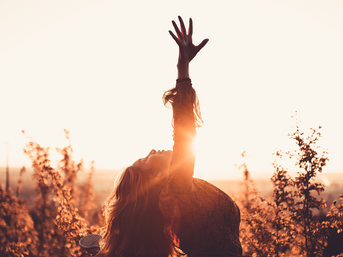 50 frases de Deus para status que exaltam o amor do Pai