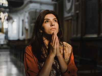 60 frases bíblicas de gratidão para louvar e bendizer a Deus