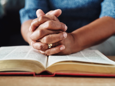 25 versículos de consolo para acalentar o coração