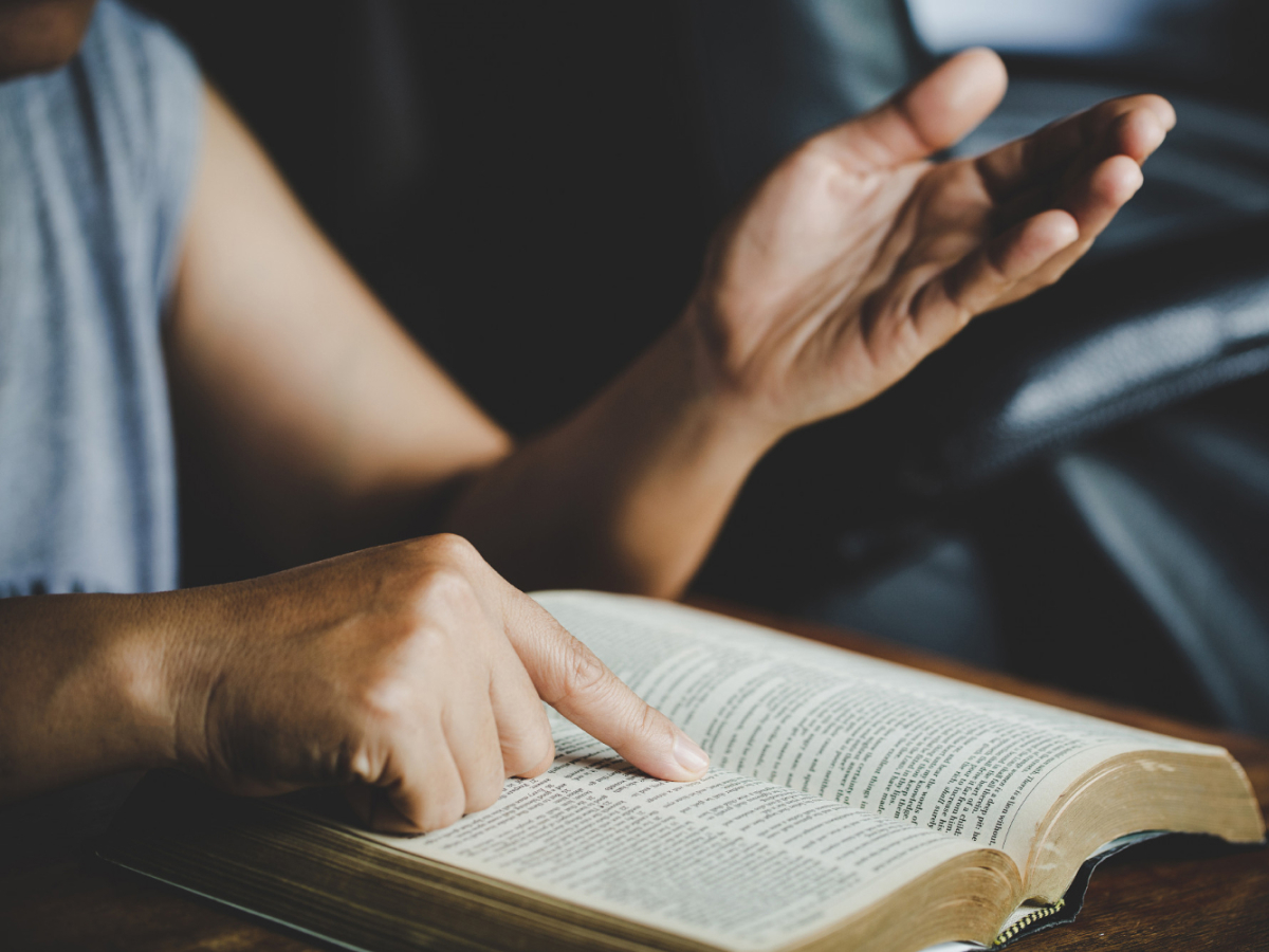 40 frases de oração do dia para começar a rotina diante do Senhor